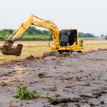 Entreprise de travaux agricoles : quand une pelleteuse sectionne une canalisation d’eau…