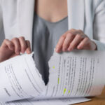 Résiliation d’abonnement internet : plus facile pour les personnes en difficultés ?