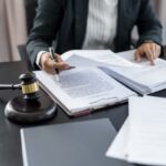 Professions libérales réglementées : focus sur les professionnels du droit