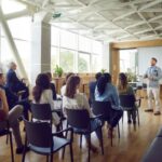 Action de substitution du syndicat représentatif : quand faut-il avertir les salariés ?