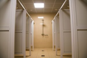 Mines et carrières et mise à disposition obligatoire de douches : pour qui et comment ?