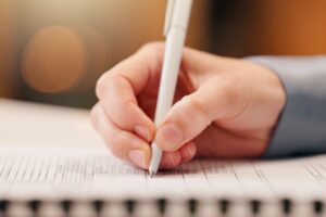 C’est l’histoire d’un particulier qui estime que son assurance-vie, c’est une affaire personnelle…