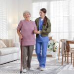 Aide, accompagnement et services autonomie à domicile : quels prix pour 2026 ?