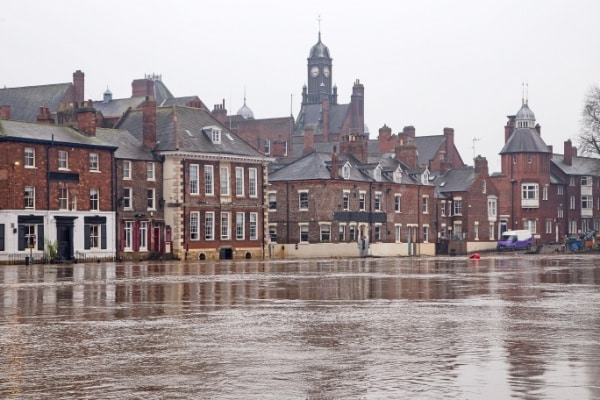 URSSAF : soutien aux employeurs bretons suite aux inondations