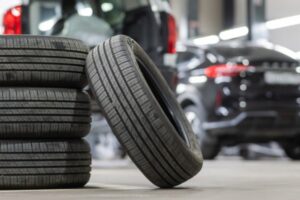 Rechapage des pneus : une aide financière et des objectifs allégés