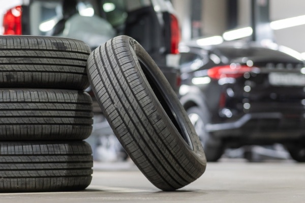 Rechapage des pneus : une aide financière et des objectifs allégés