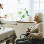 Aide à domicile : l’âge d’accès à l’avantage social est réhaussé