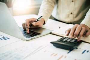 Difficultés pour payer ses impôts : panorama des solutions pour les professionnels