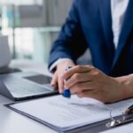 C’est l’histoire d’un entrepreneur pour qui, avant l’heure, ce n’est pas l’heure…