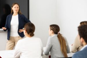 Enseignement privé : précisions concernant les enseignants stagiaires
