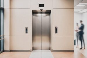 Gestion des ascenseurs : du nouveau en matière de sécurité et de maintenance